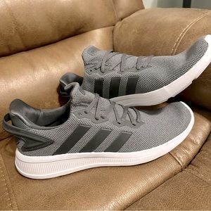 Adidas Cloudfoam Tennis shoes.